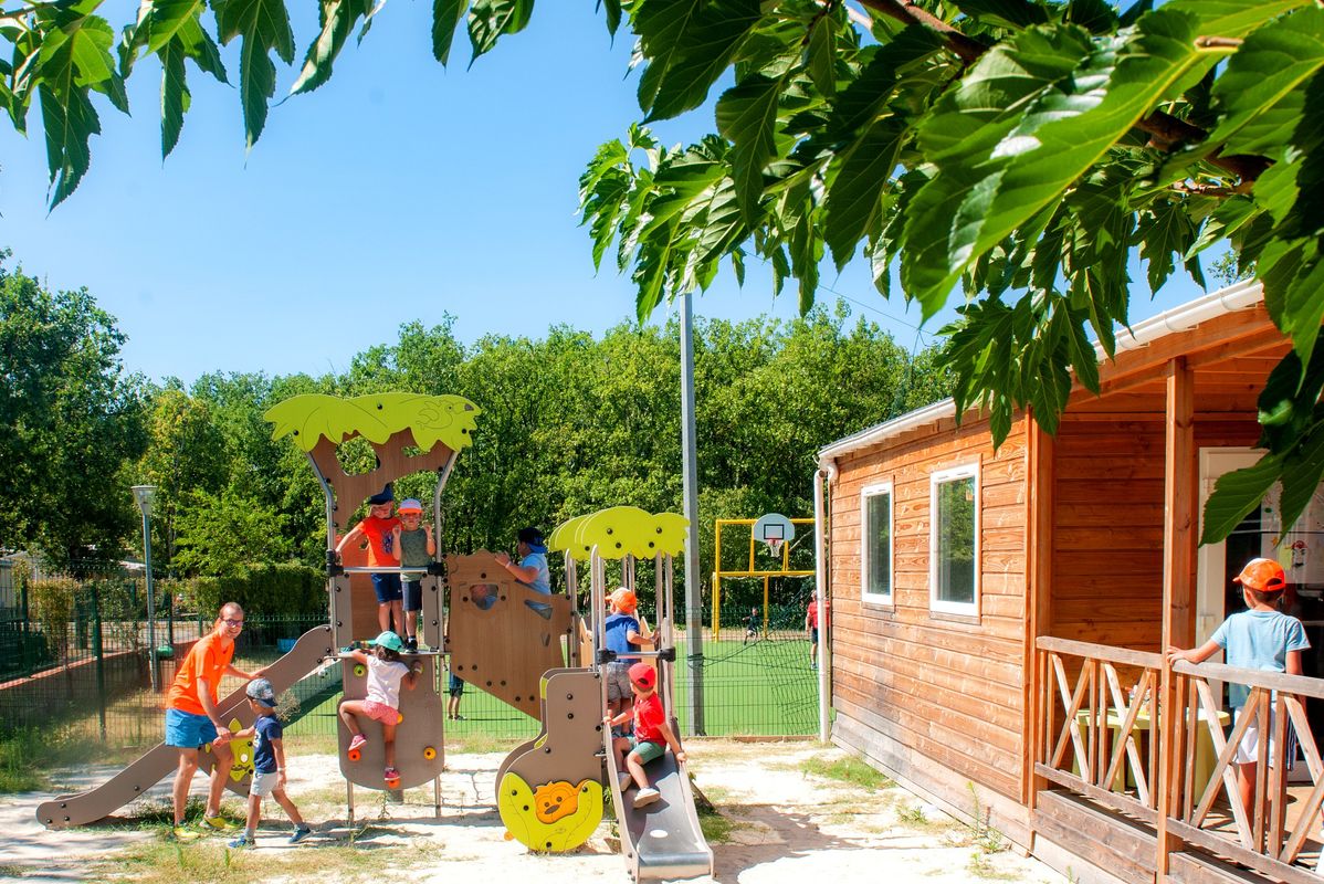 Campsite Le Domaine de Chaussy, France, Ardèche