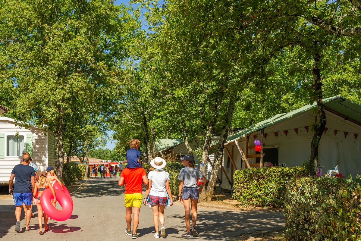 Campsite Le Domaine de Chaussy, France, Ardèche
