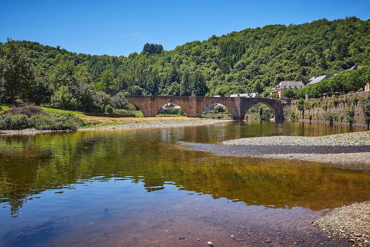 Camping Domaine des Tours, France, Aveyron, Saint-Amans-des-Cots