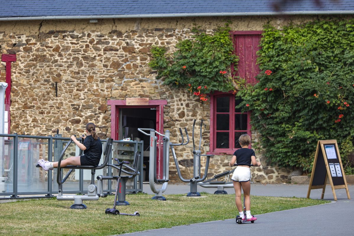 Campsite Domaine du Logis, France, Brittany
