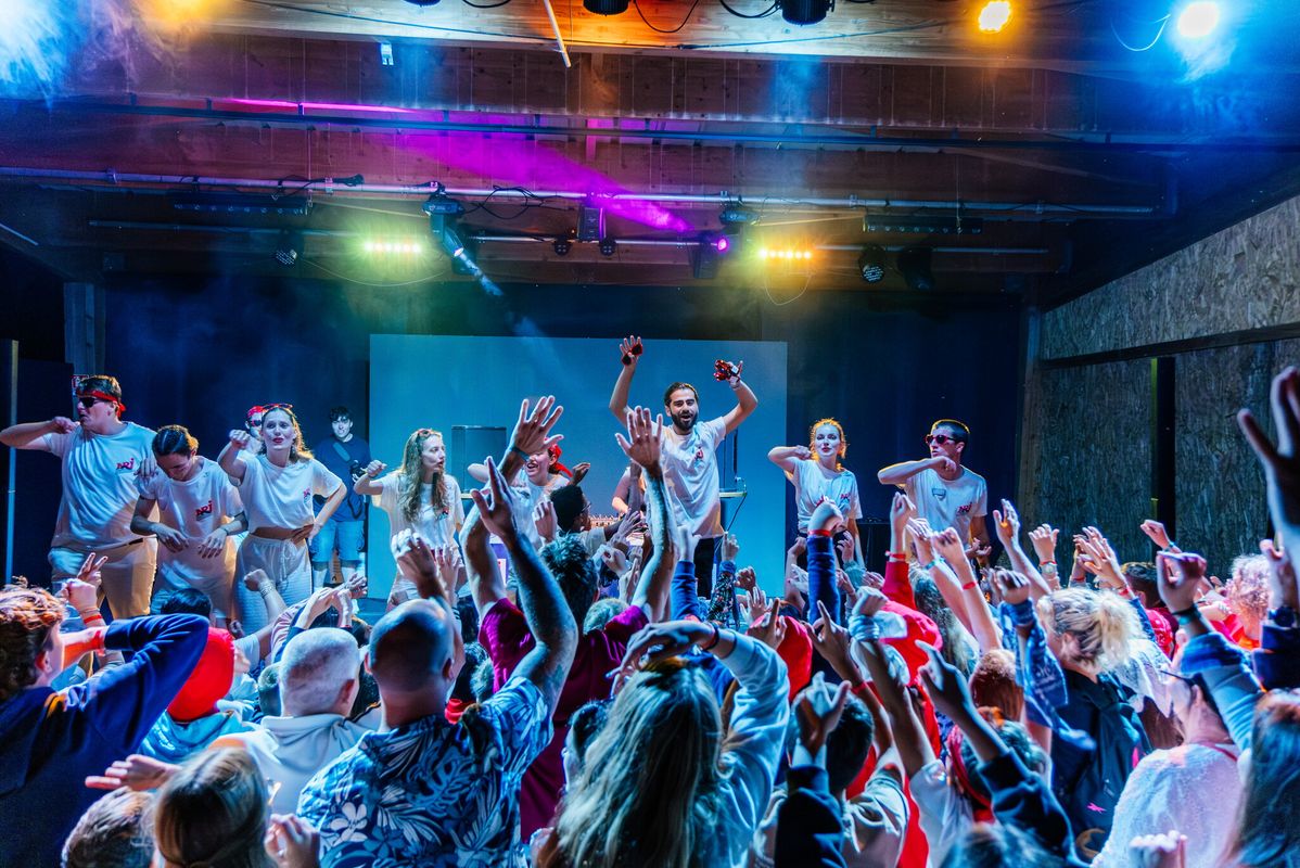Cet été, les soirées NRJ Extravadance sont de retour au camping !  - Camping Ty Nadan, France, Bretagne, Locunolé
