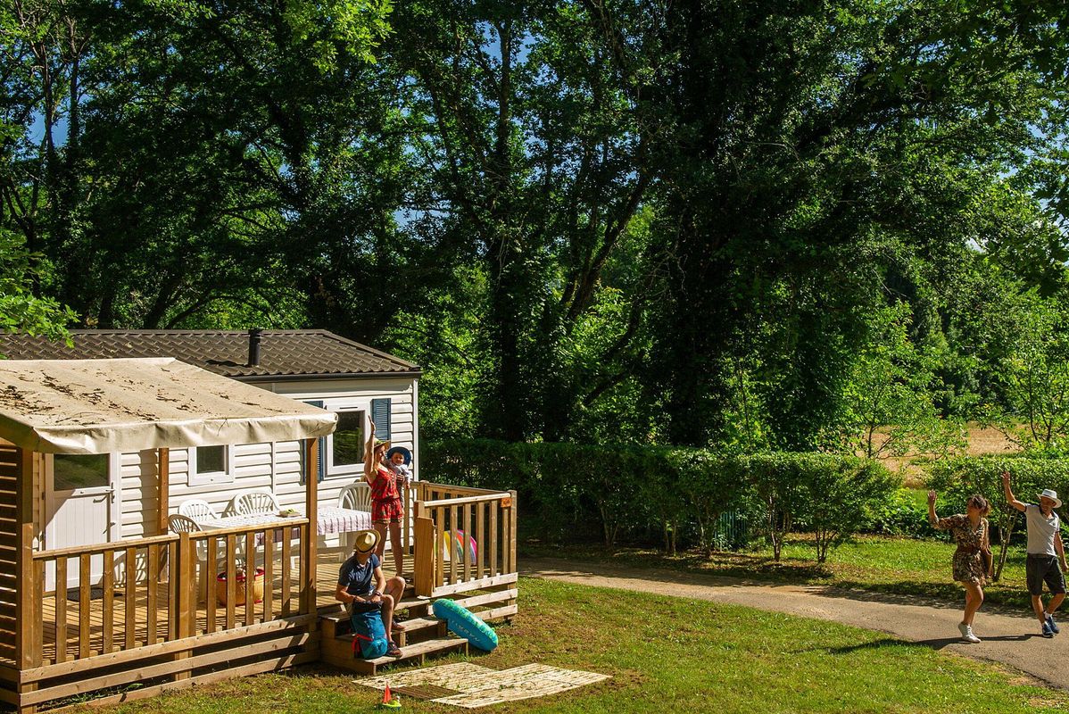 Camping Aqua Viva, France, Dordogne - Périgord, Carsac-Aillac