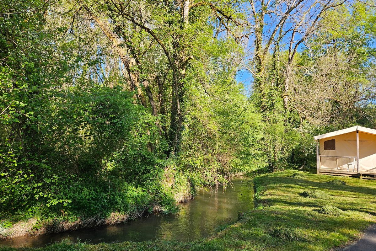 Camping Aqua Viva, France, Dordogne - Périgord, Carsac-Aillac