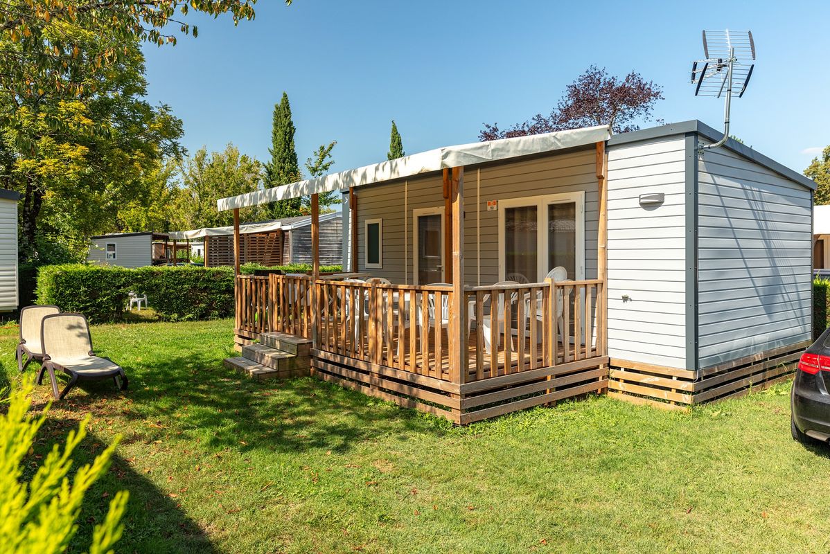 Campingplatz Château de Fonrives, Frankreich, Dordogne - Périgord