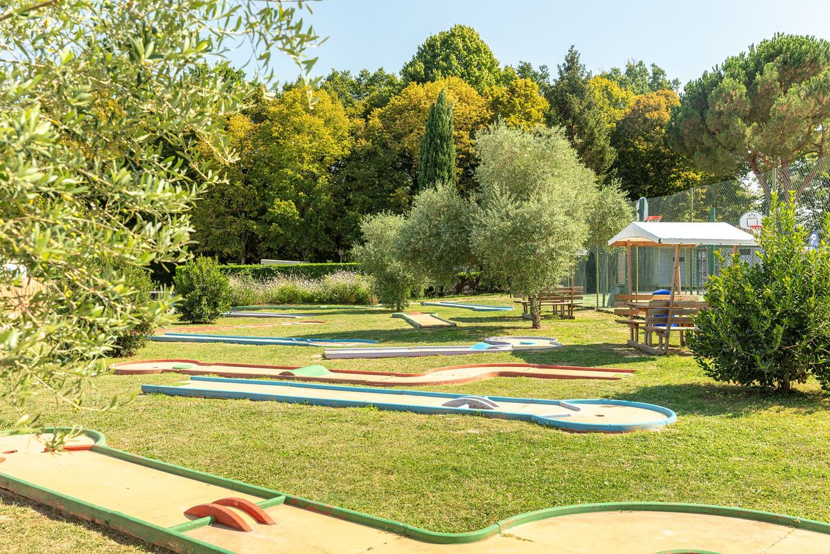 Campingplatz Château de Fonrives, Frankreich, Dordogne - Périgord