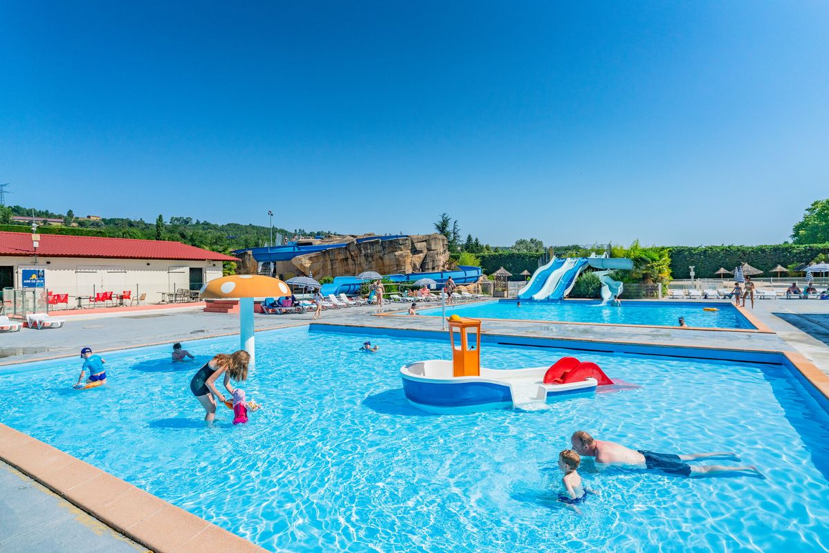 Camping Château de Galaure, France, Drôme, Châteauneuf-de-Galaure