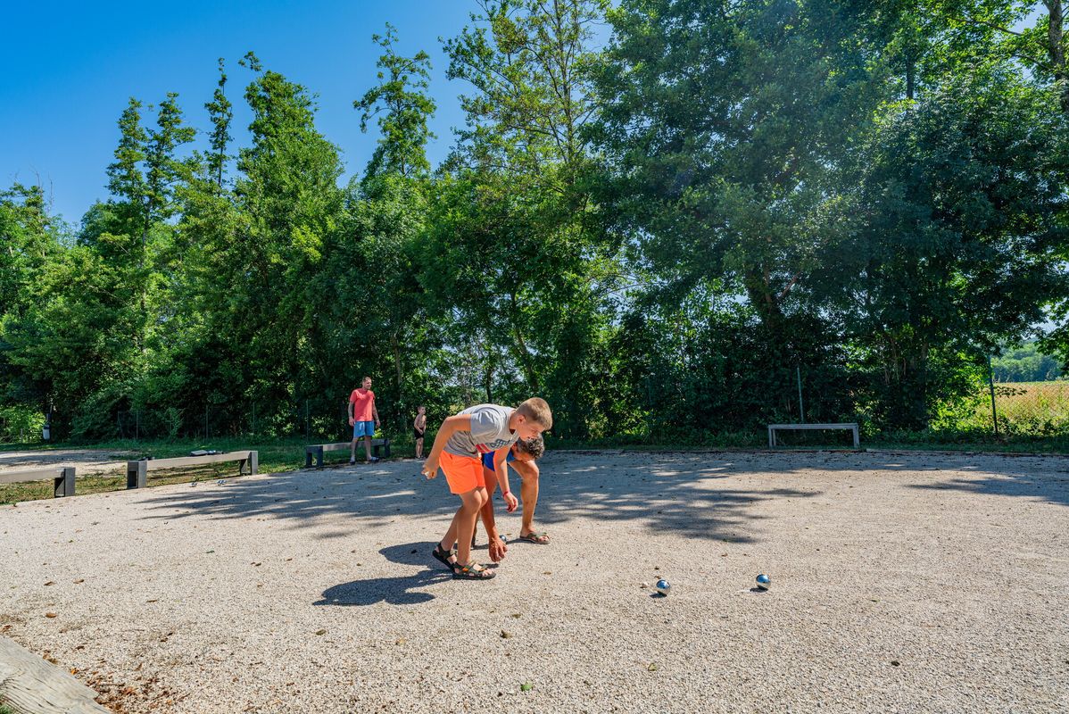 Camping Château de Galaure, France, Drôme, Châteauneuf-de-Galaure