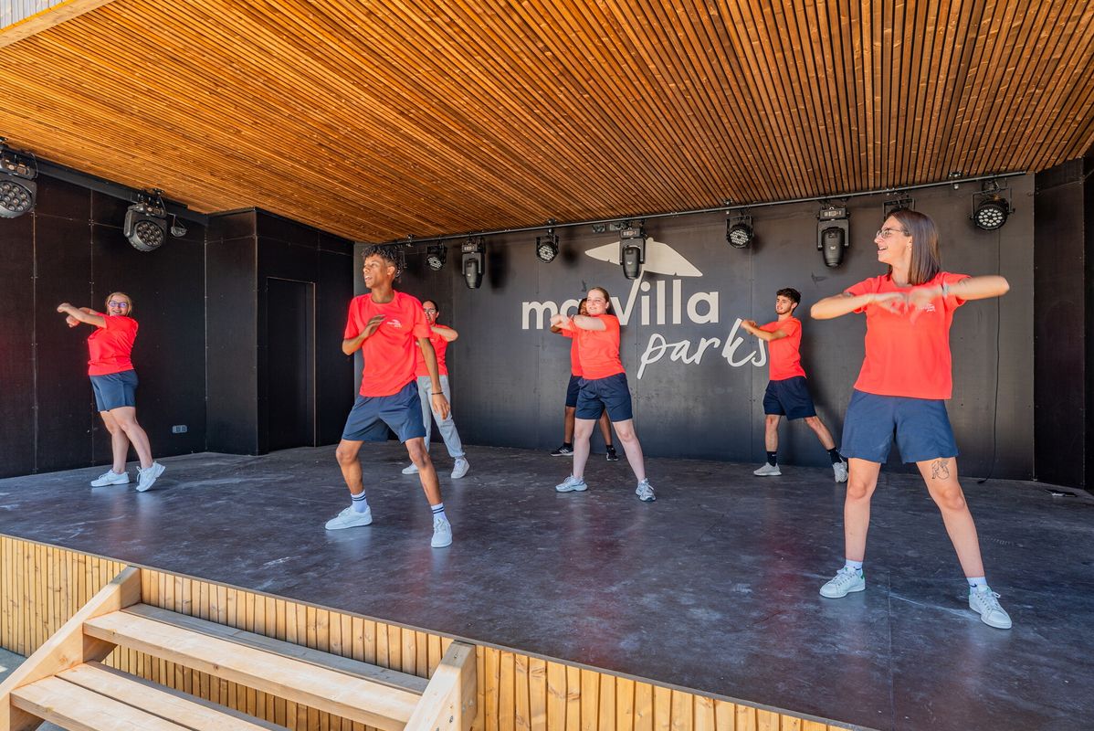 Camping Château de Galaure, France, Drôme, Châteauneuf-de-Galaure