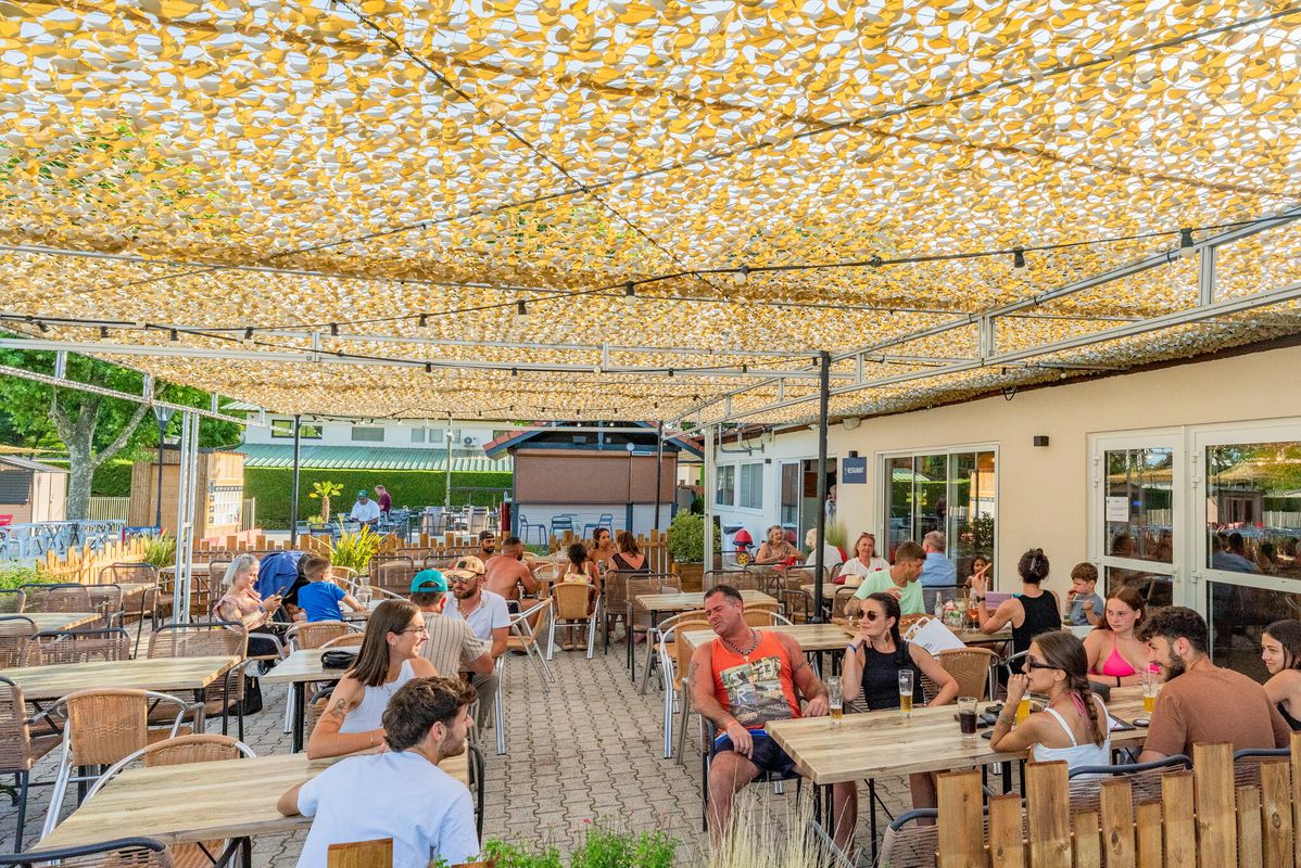 Camping Château de Galaure, France, Drôme, Châteauneuf-de-Galaure