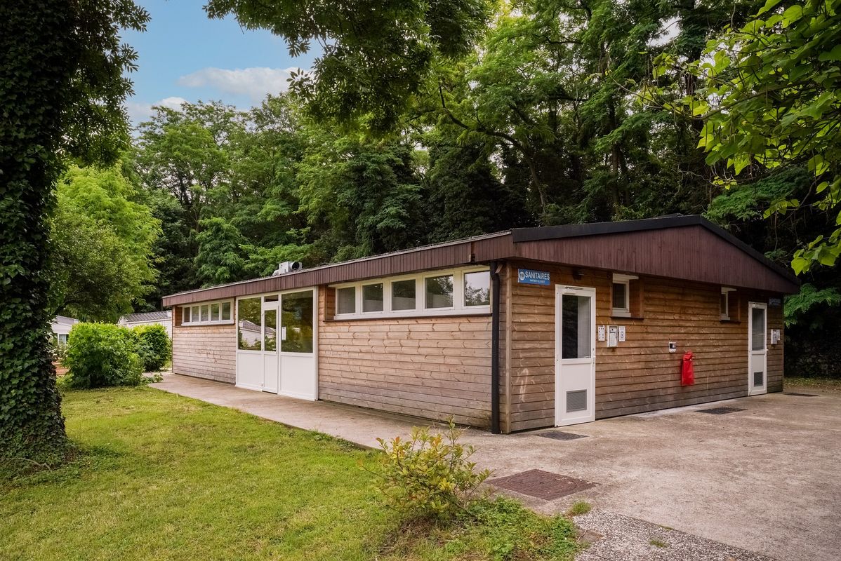 Camping Paris-Est, France, Ile-de-France, Paris-Champigny