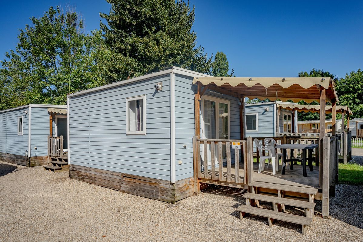 Camping Paris-Est, France, Ile-de-France, Paris-Champigny