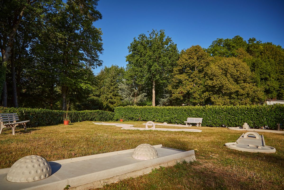 Camping Parc des Roches, France, Ile-de-France, Saint-Chéron
