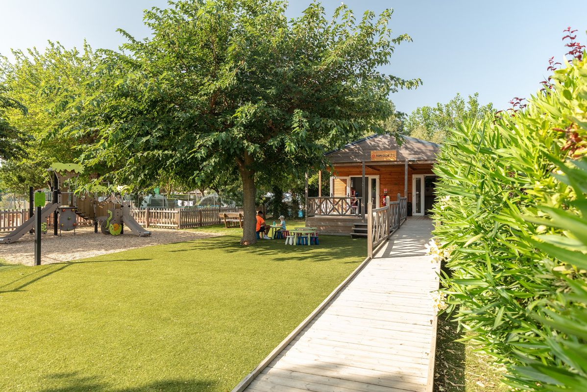 Camping CAMPING LE NEPTUNE, France, Languedoc Roussillon, Argelès sur Mer