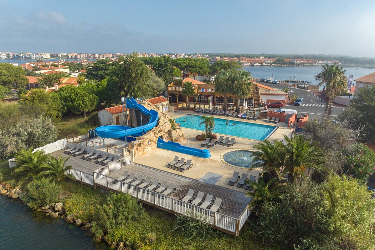 Espace aquatique rénové en 2023 - Camping La Presqu'Île du Barcarès, France, Languedoc Roussillon, Le Barcarès
