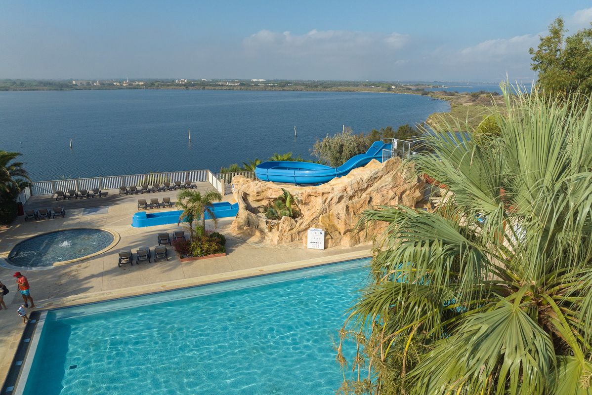 Espace aquatique rénové en 2023 - Camping La Presqu'Île du Barcarès, France, Languedoc Roussillon, Le Barcarès