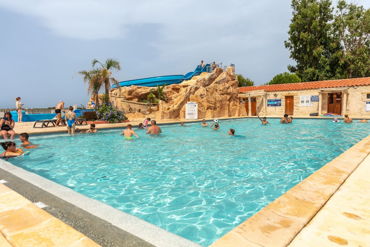 Espace aquatique rénové en 2023 - Camping La Presqu'Île du Barcarès, France, Languedoc Roussillon, Le Barcarès