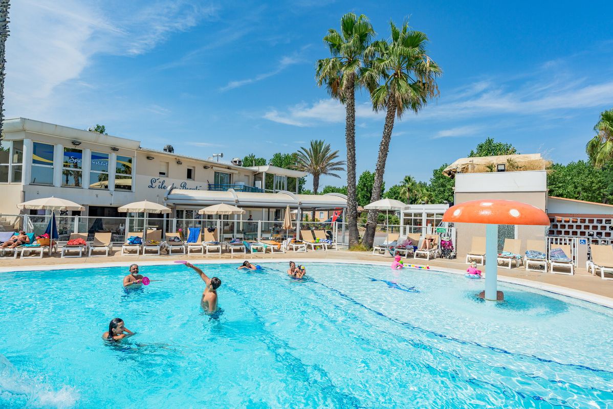 Campsite Club Le Napoléon, France, Languedoc Roussillon, Vias Plage