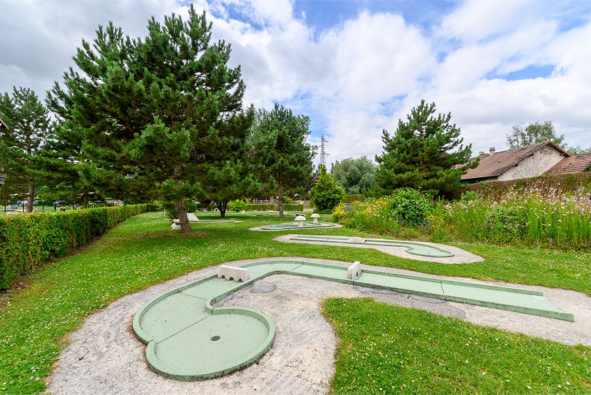 Camping La Croix du Vieux Pont, France, Picardie, Berny-Rivière