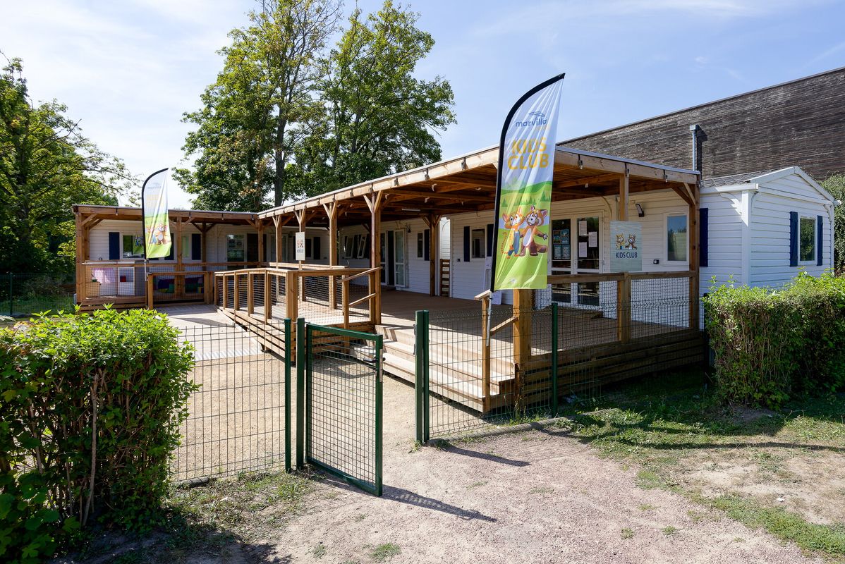 Nouveauté 2025 : vos enfants se régaleront au mini-club fraichement rénové !  - Camping La Croix du Vieux Pont, France, Picardie, Berny-Rivière
