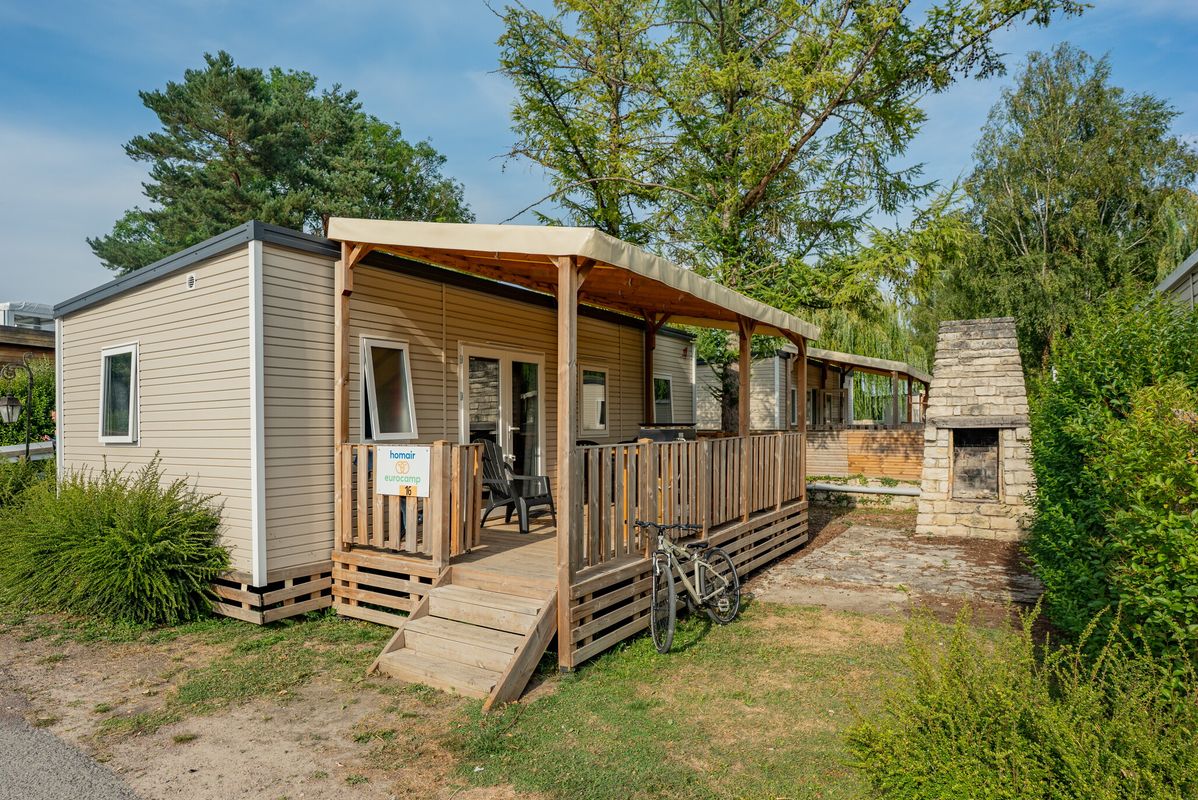 Campsite La Croix du Vieux Pont, France, Picardy, Berny-Rivière