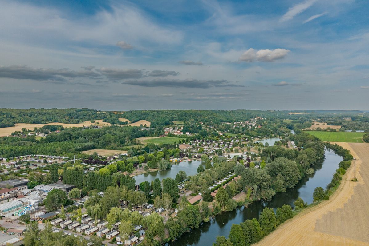 Campsite La Croix du Vieux Pont, France, Picardy, Berny-Rivière