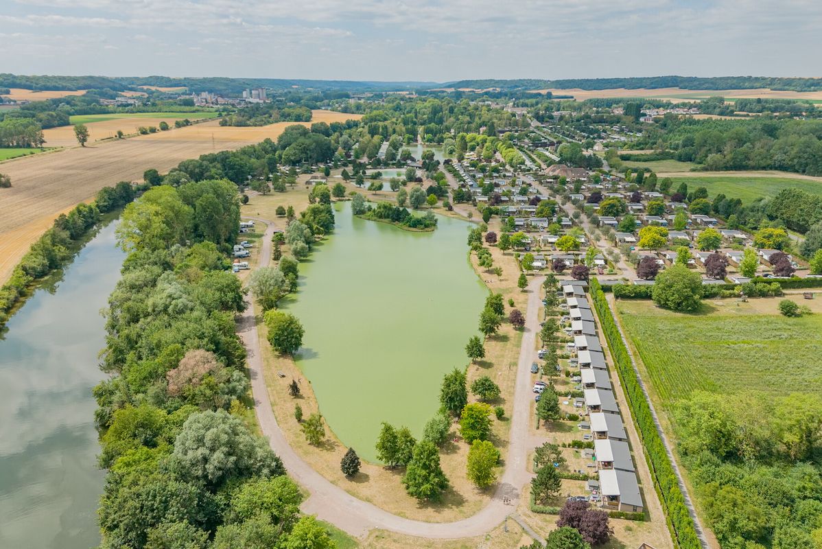Campsite La Croix du Vieux Pont, France, Picardy, Berny-Rivière