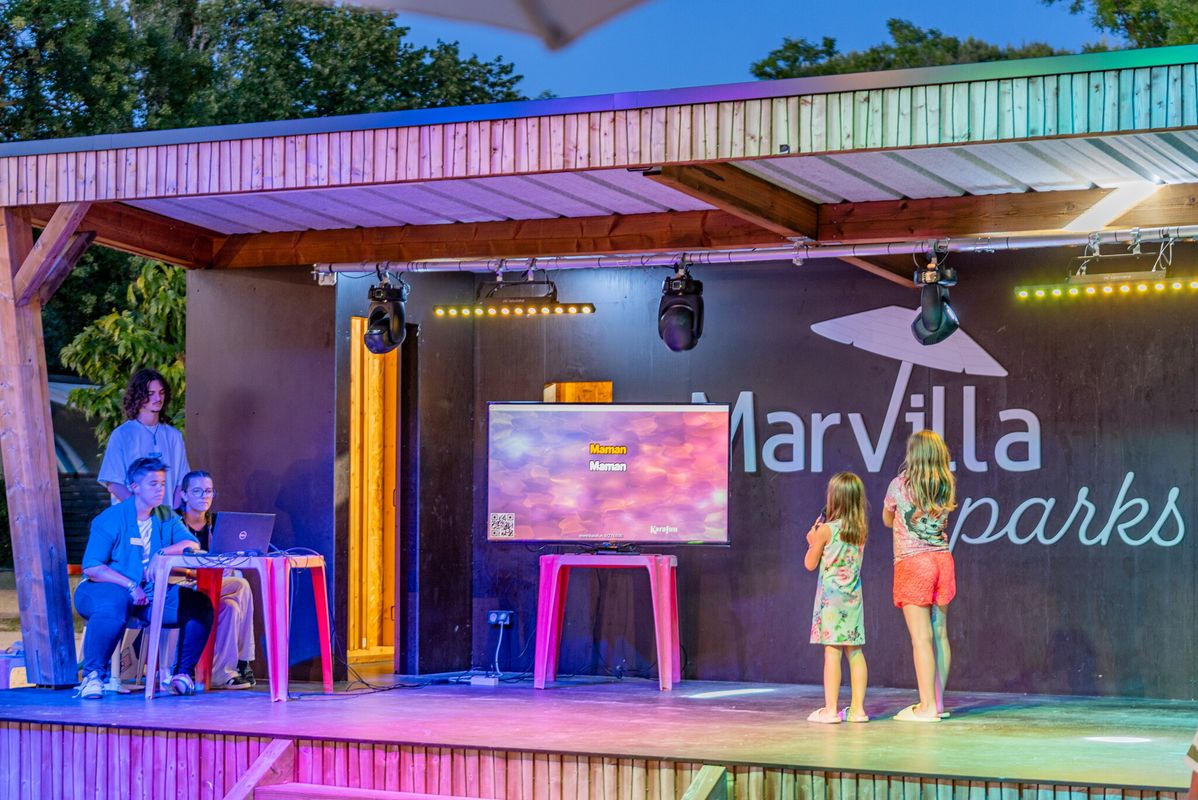 Campsite Le Val de Durance, France, Provence French Riviera, Cadenet