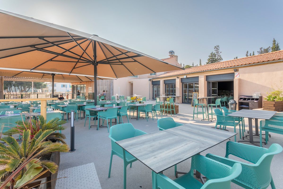 Rénovation 2025 : Venez savourer un moment de fraîcheur dans notre nouvel espace restaurant ! - Camping Lou Souleï, France, Provence Côte d'Azur, Carry le Rouet