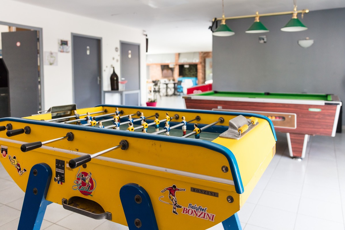 Campingplatz Les Rives du Luberon, Frankreich, Provence Côte d'Azur, Cheval blanc