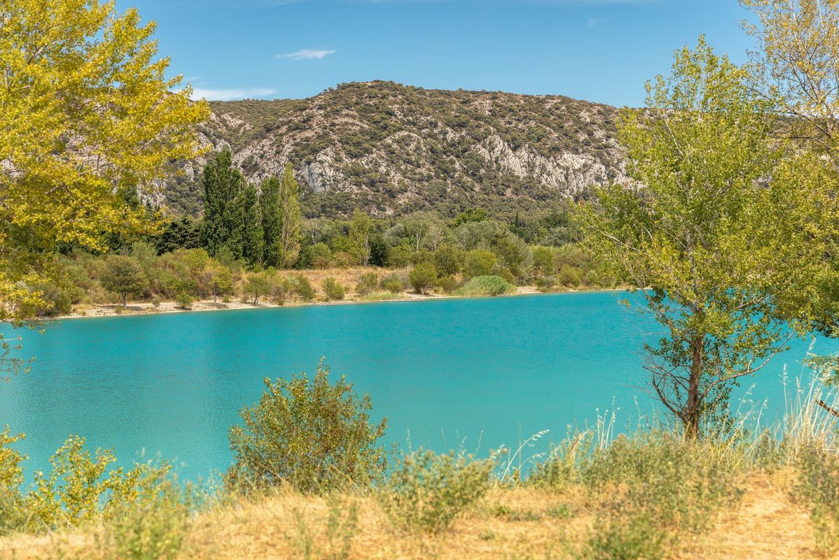 Campingplatz Les Rives du Luberon, Frankreich, Provence Côte d'Azur, Cheval blanc