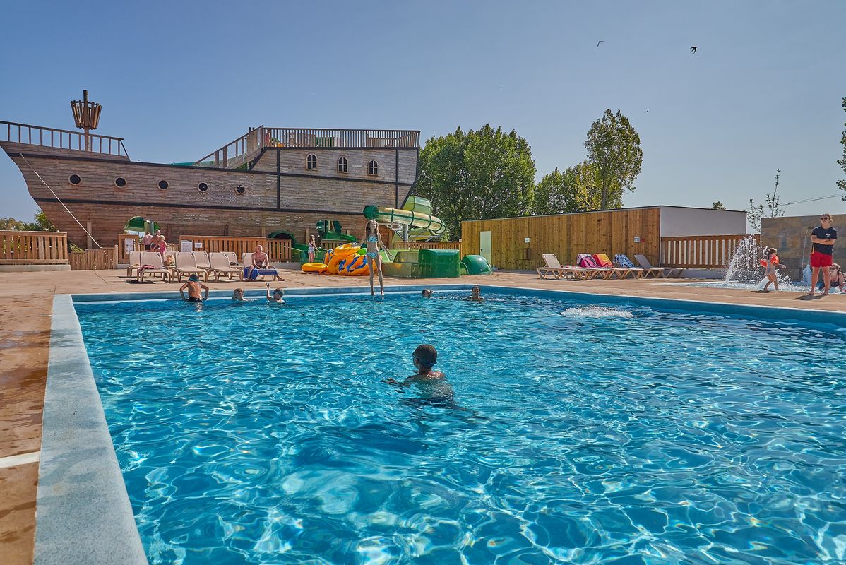 Campsite Aunis Club Vendée, France, Vendée, La-Tranche-sur-Mer