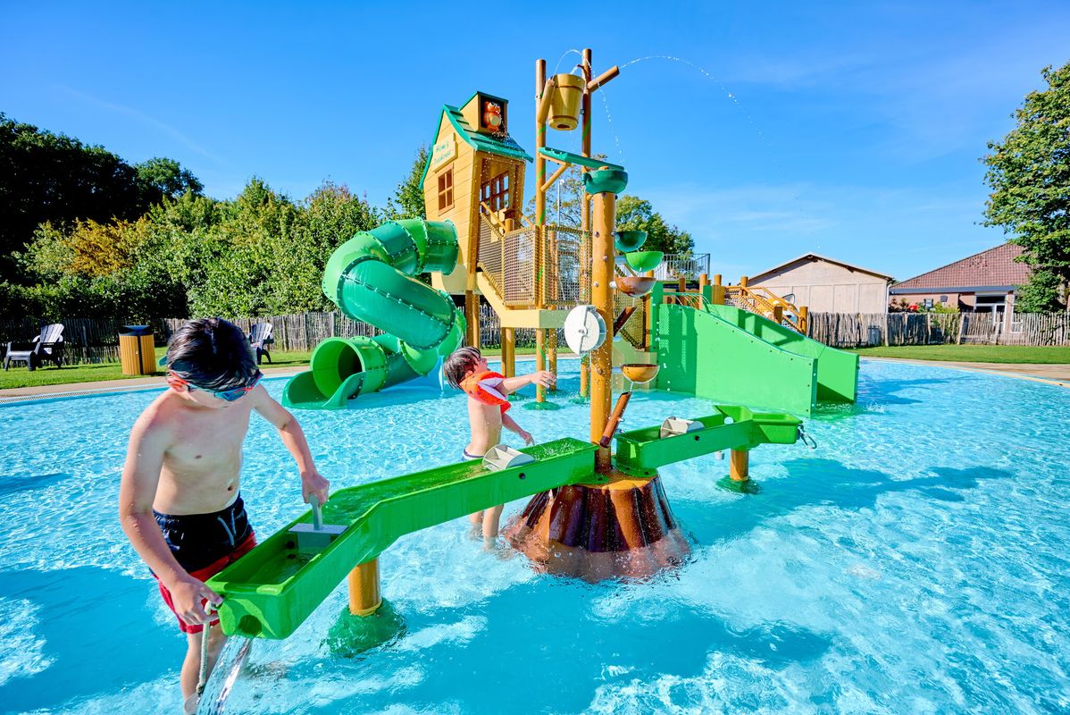 Nouveauté 2024 : piscine couverte avec pataugeoire et jeux d'eau - Camping Marvilla Parks Kaatsheuvel, Pays-Bas, Brabant-Septentrional, Kaatsheuvel