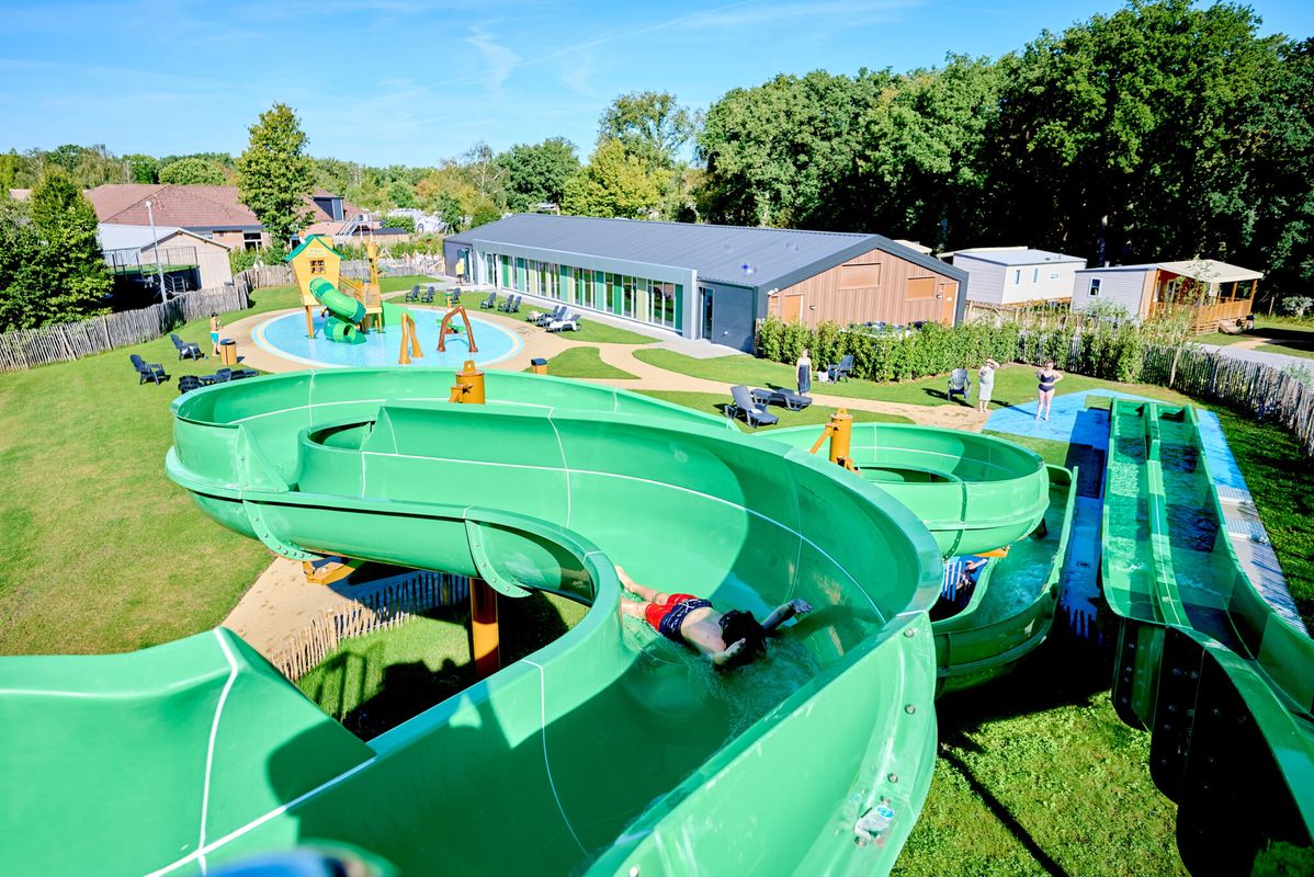 Nouveauté 2024 : piscine couverte avec pataugeoire et jeux d'eau - Camping Marvilla Parks Kaatsheuvel, Pays-Bas, Brabant-Septentrional, Kaatsheuvel