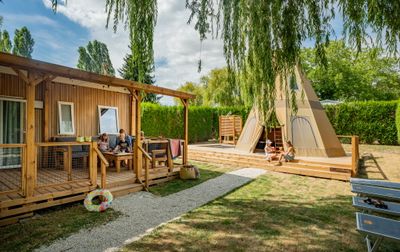Campsite La Croix du Vieux Pont, France, Picardy, Berny-Rivière
